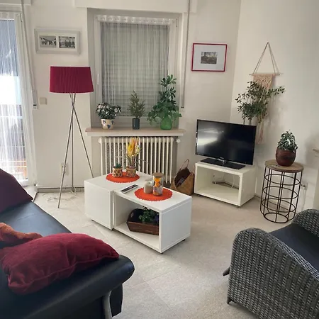 Hause Iris Apartment